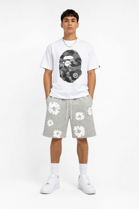 Outfit Streetwear Premium BAPE Blanco y Gris – Conjunto Urbano Hombre 2026