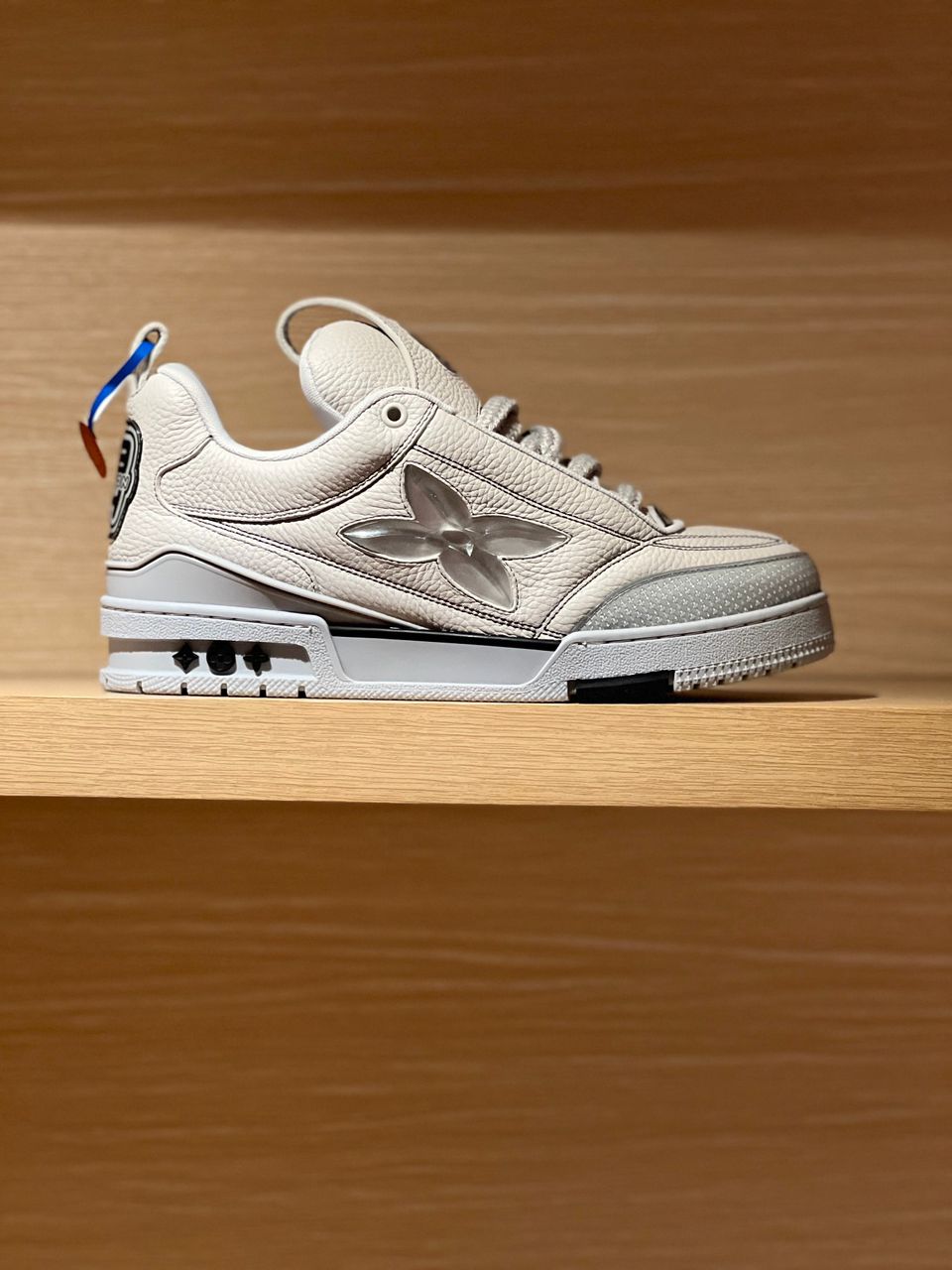 LV skate sneakers gris