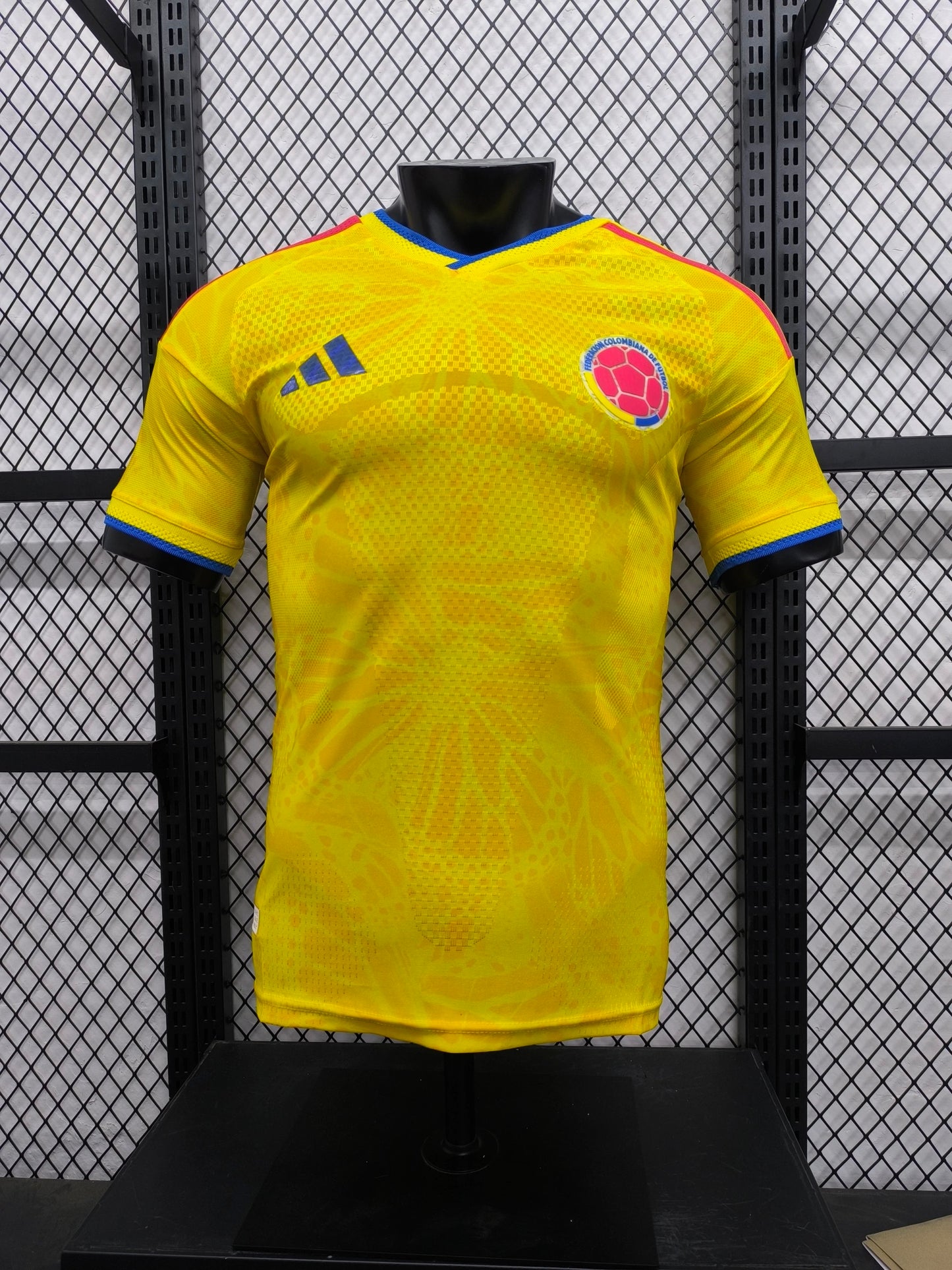2026 World Cup Colombia Home Jersey – Player Version (No returns or exchanges for custom-numbered jerseys)